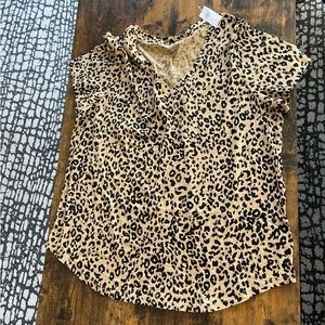 Leopard print v neck t shirt